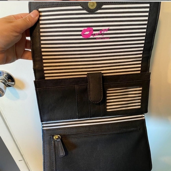 Blue Star Velvet Purse - Picture 6 of 12